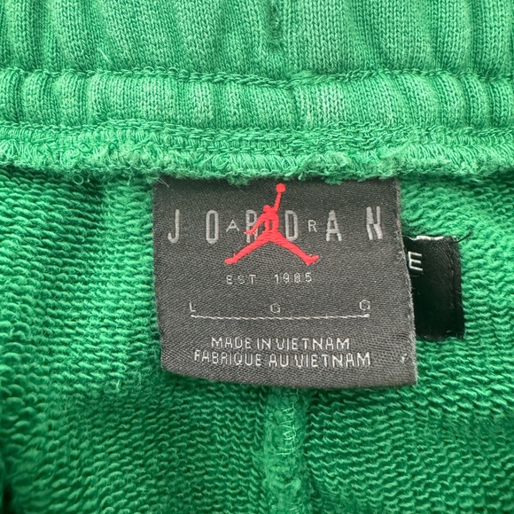 Air Jordan Sweats - Picture 4 of 5